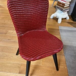 Lily wood black base