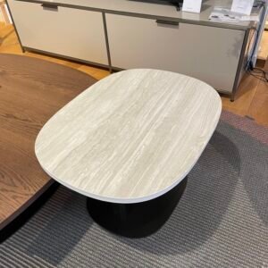 Toveri Table basse